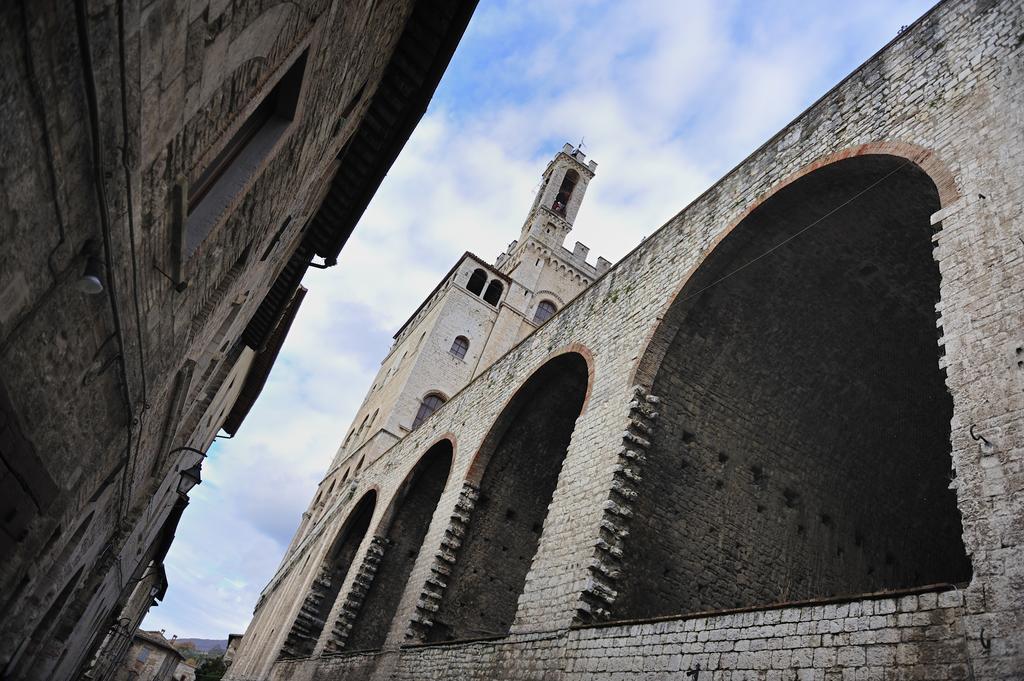 Apartamento La Signora Dei Fiori Gubbio Exterior foto