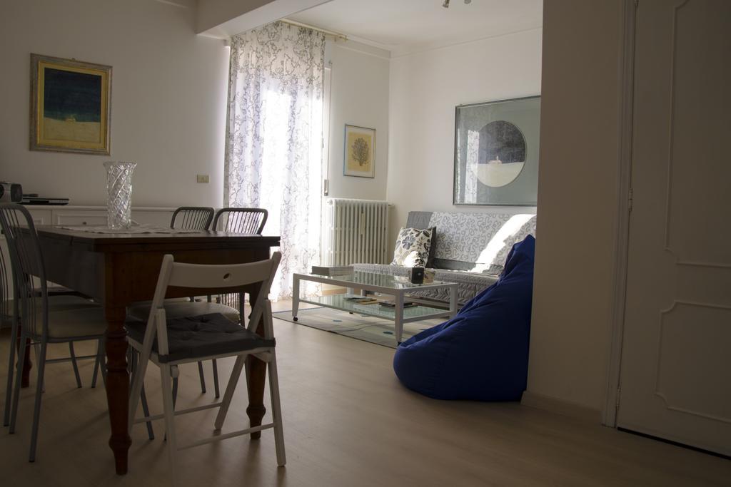 Apartamento La Signora Dei Fiori Gubbio Exterior foto